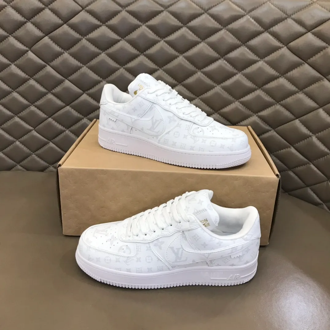 Men's shoes 💰p420 "*OUIS *UITTO*x" x OFF-WHITE x Nike tripartite collaboration! Yayoi Kusama's collaboration series is a trendy men's casual sports shoe with unrivaled color matching. The design idea basically continues the style of THE TEN. The Swoosh line and tongue label have a very familiar visual effect, and are both fashionable and trendy! A must-have for fashionistas! The effect on your feet is absolutely stunning!  Size: 38-45